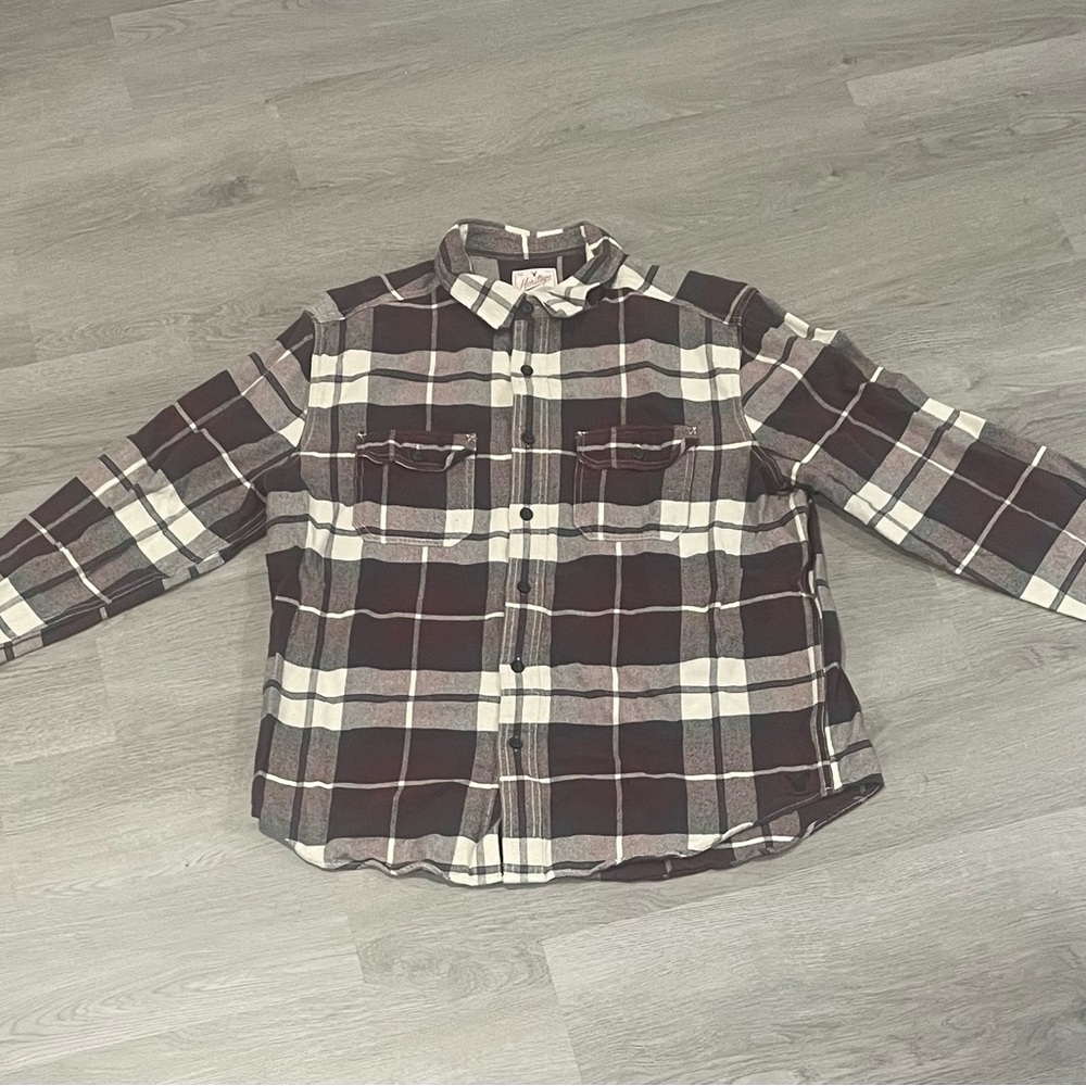 American Eagle Plaid Heritage Flannel-Size XL